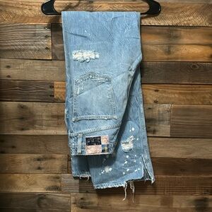 We the free - free people with the band baggy jeans